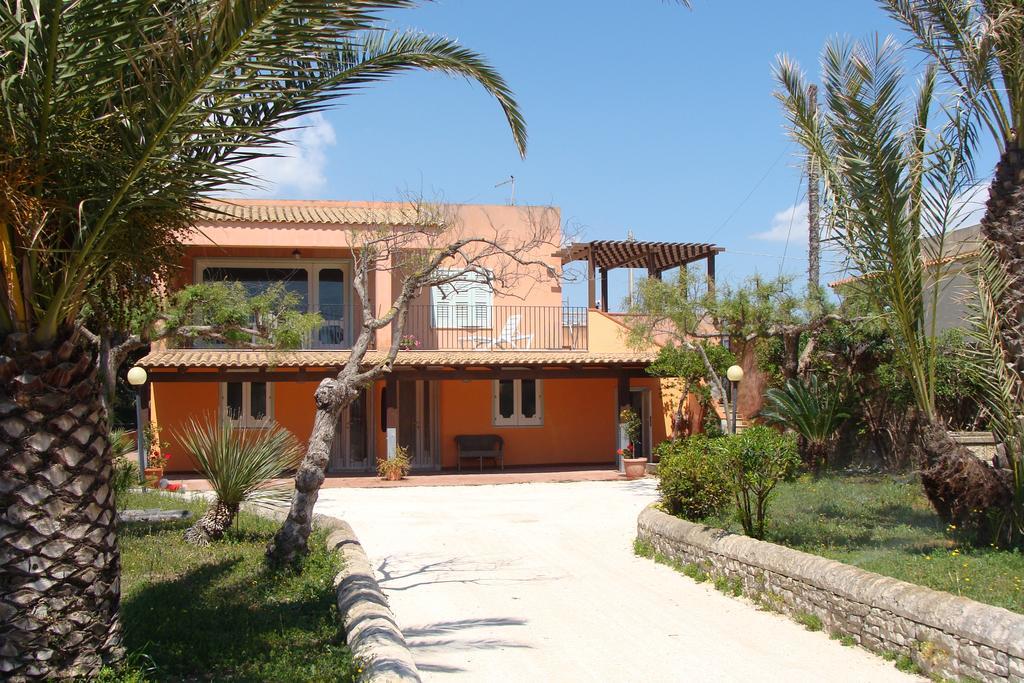 La Villa Rosa Al Mare Pozzallo Pokoj fotografie